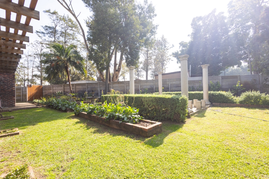 7 Bedroom Property for Sale in Penhill Western Cape